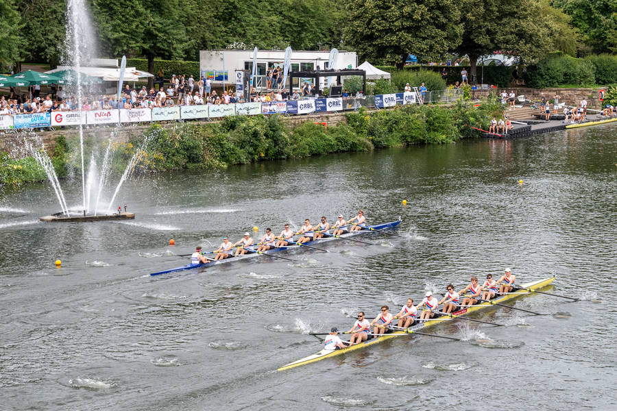 Witten Bochum Achter im Vordergund
