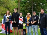 alle Ruderpokale vlnr. Annika Steinau Mathis Arnhold Christian Solomov Agnes Wenning Schröder Götz Büttner